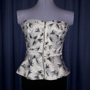 Beautiful strapless shirt